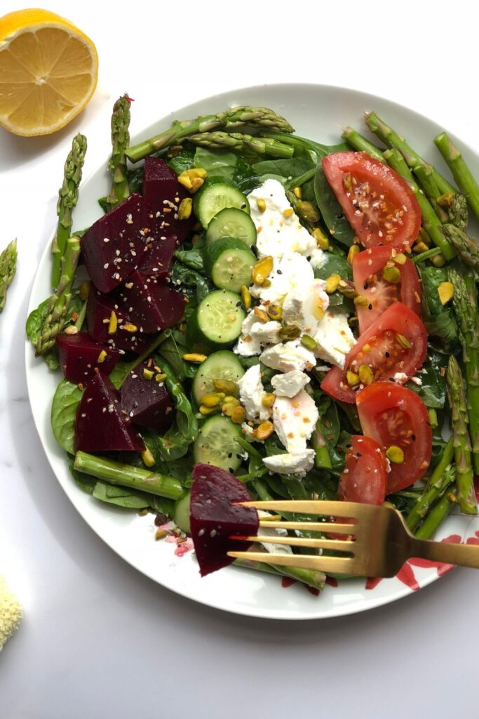 Asparagus and Beets Salad v